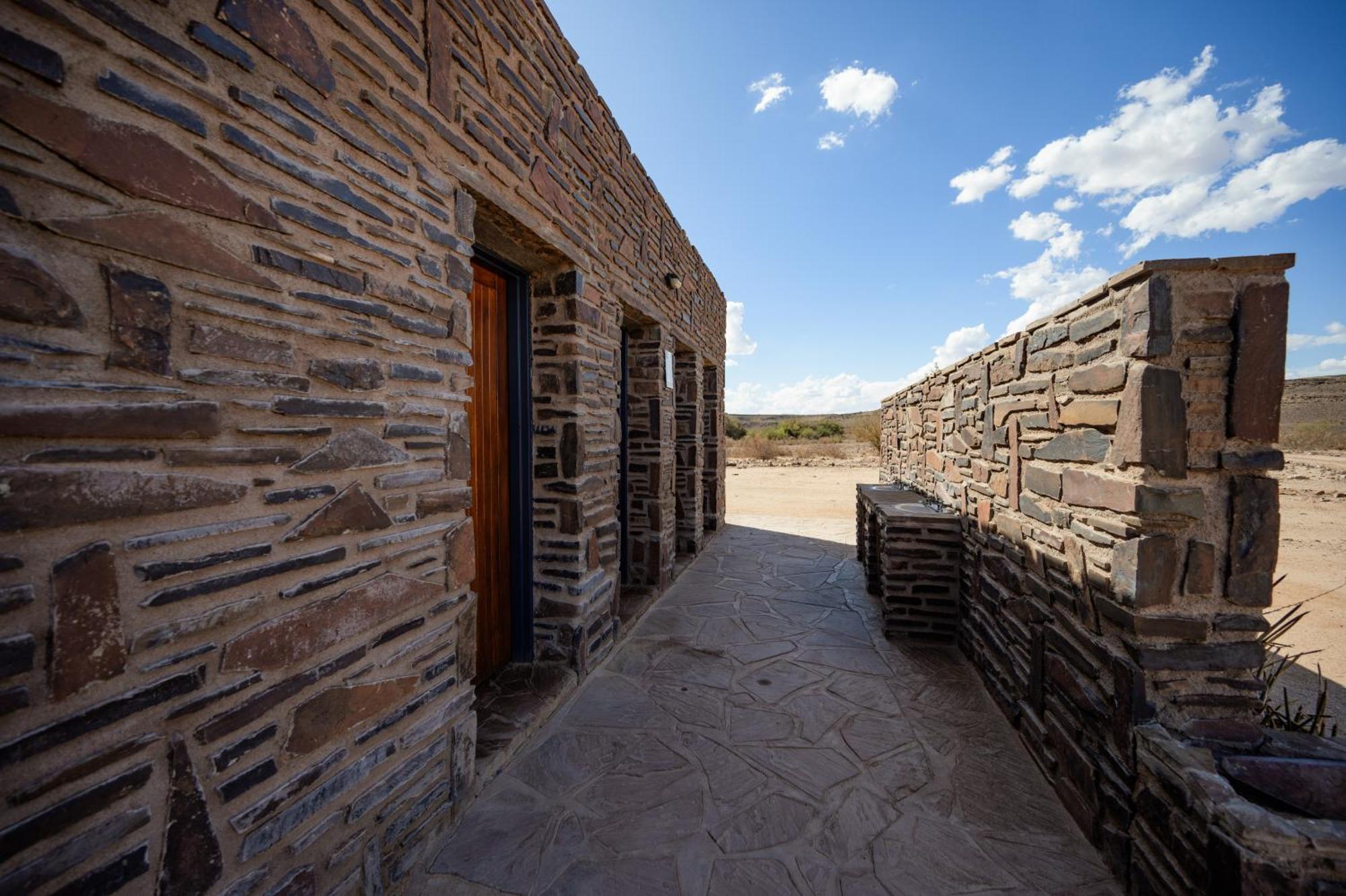 Canyon Roadhouse Campsite Fish River Canyon Habitación foto